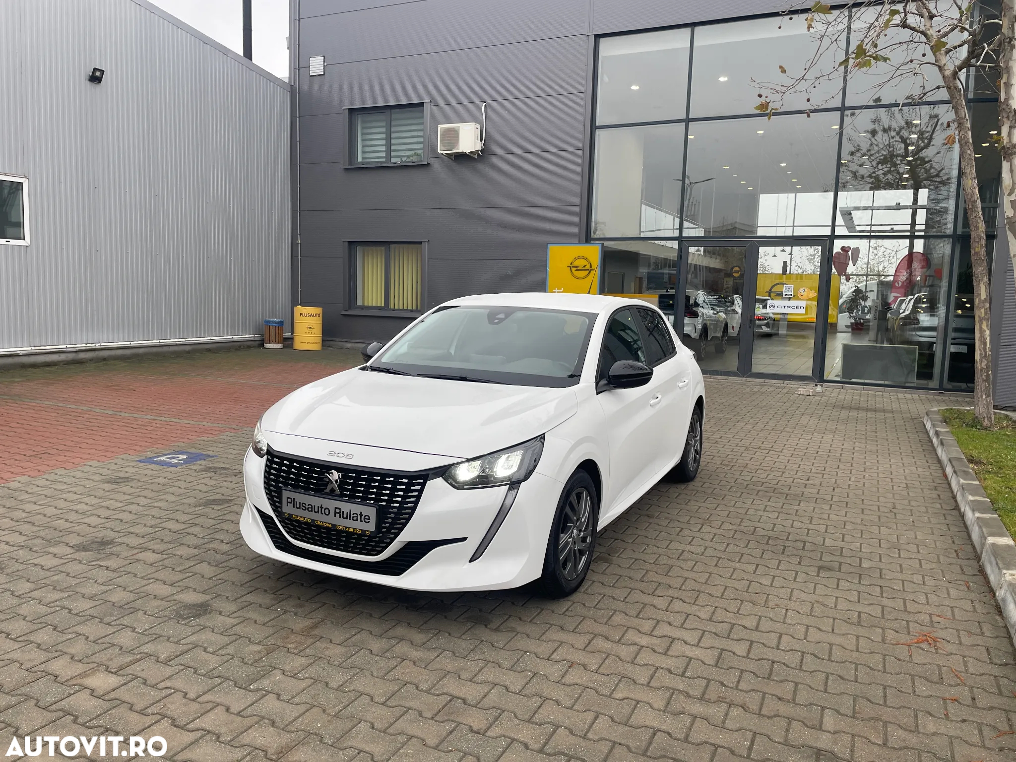 Peugeot 208 1.2 L PureTech STT EAT8 Active Pack - 2