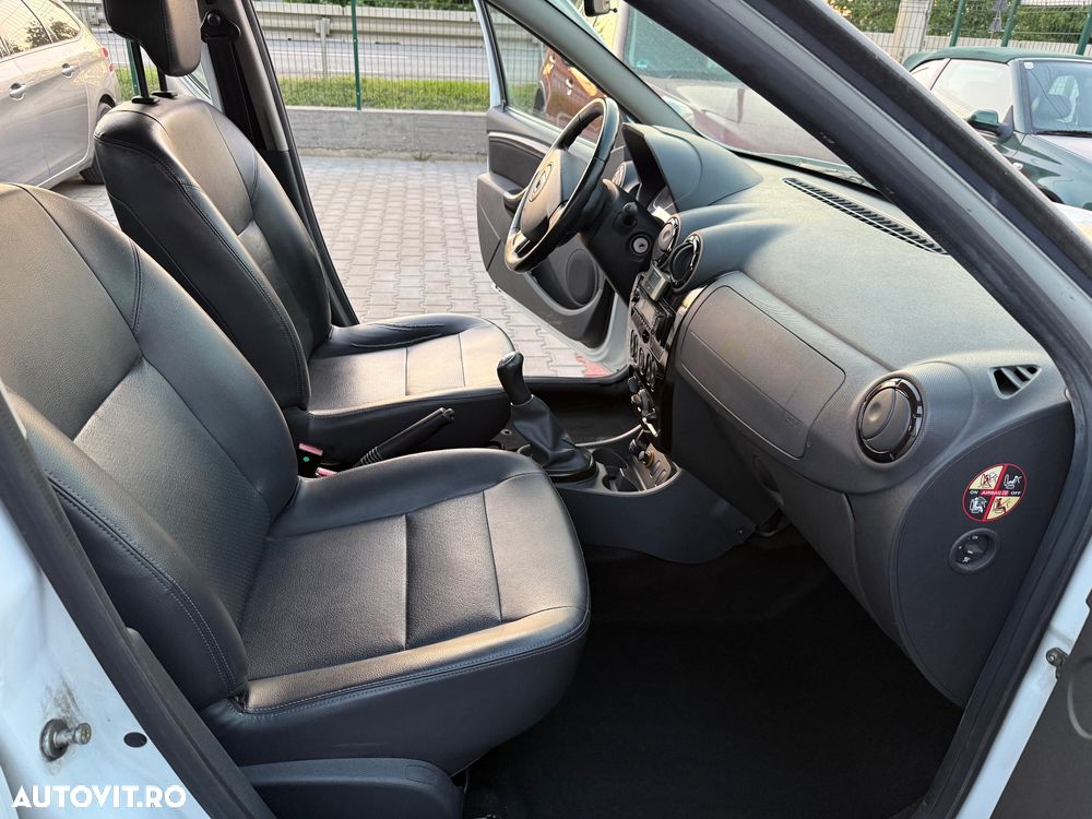 Dacia Duster 1.6 16V 4x2 Prestige - 36