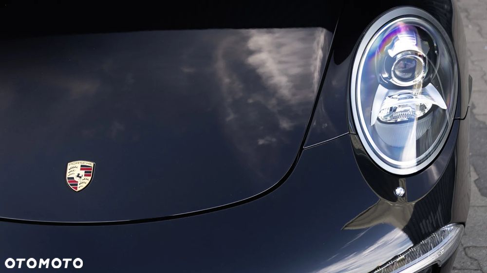 Porsche 911 Carrera S PDK - 19