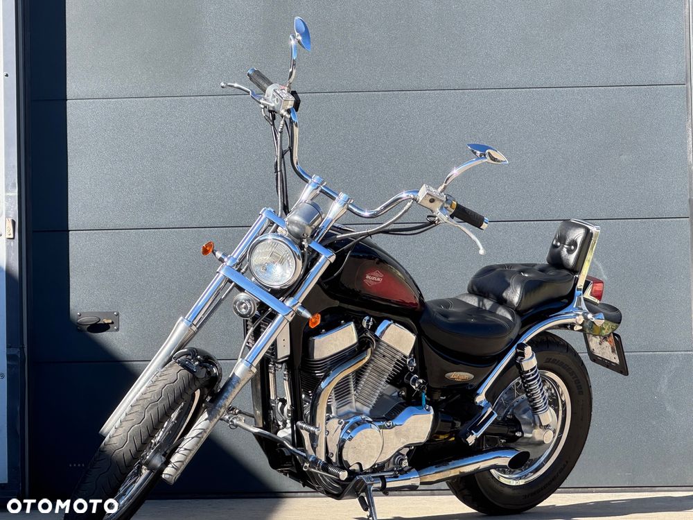 Suzuki Intruder - 17