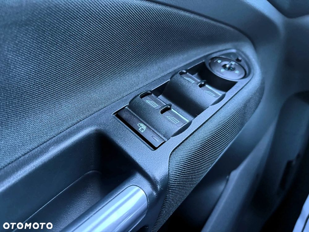 Ford C-MAX 1.6 TDCi Start-Stop-System Champions Edition - 13