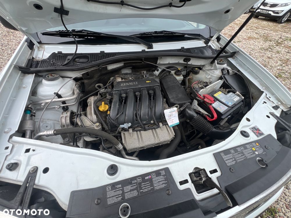 Dacia Duster 1.6 16V 4x2 Laureate - 26