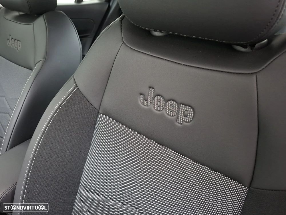 Jeep Avenger 1.2 e-Hybrid Altitude DCT - 20