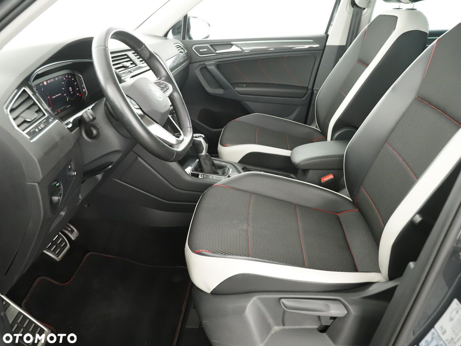 Volkswagen Tiguan - 9