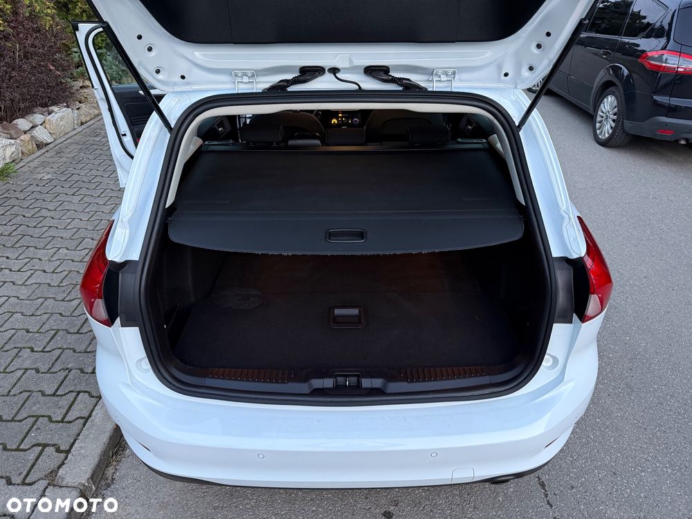 Ford Focus 1.5 EcoBlue Start-Stopp-System COOL&CONNECT DESIGN - 17