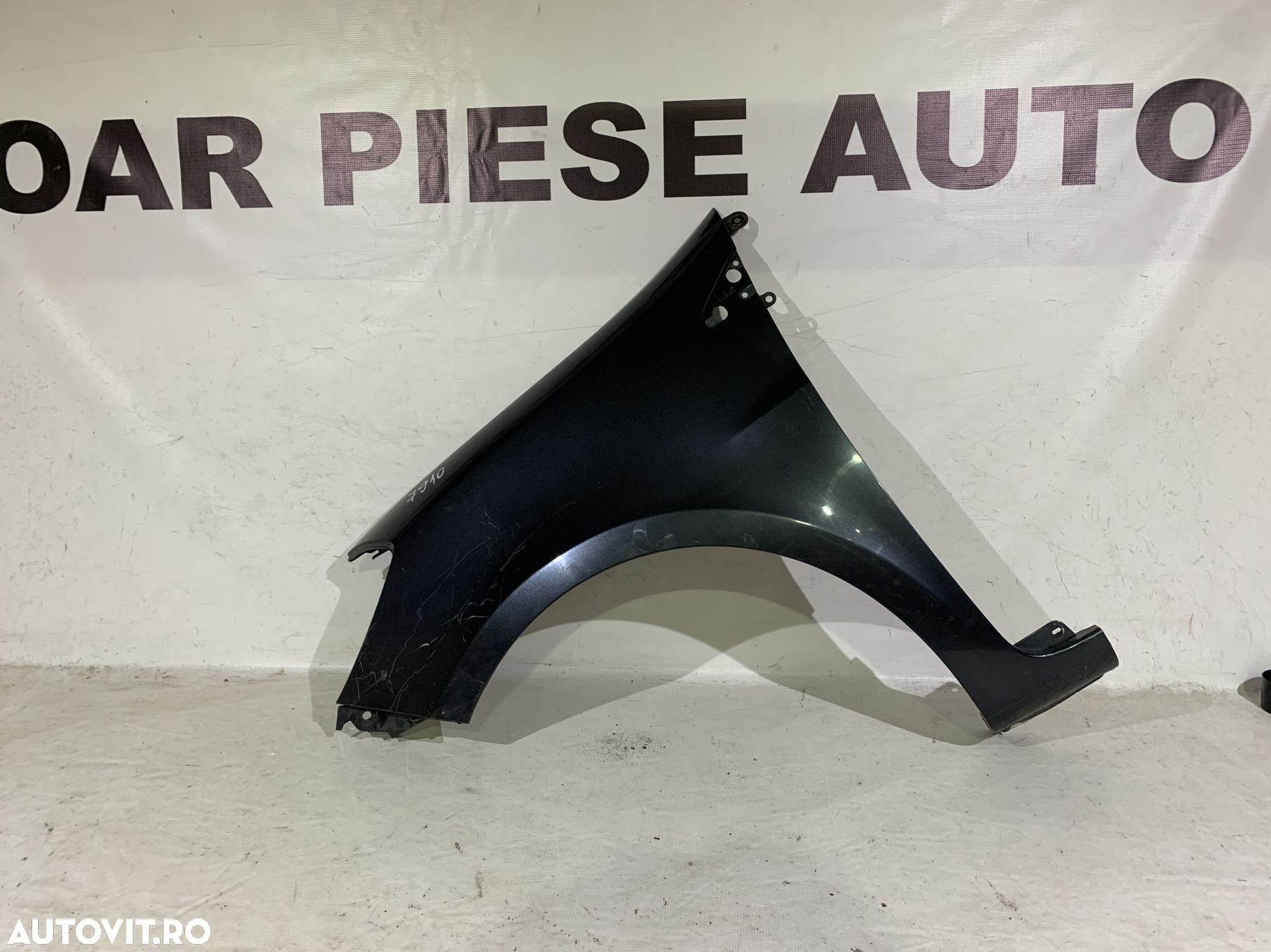 Aripa stanga fata, Renault Clio 3, 2006, 2007, 2008, 2009, 2010, 2011, 2012, cod origine OE 8200256117. - 1