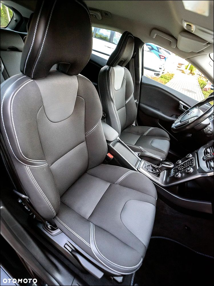 Volvo V40 - 34