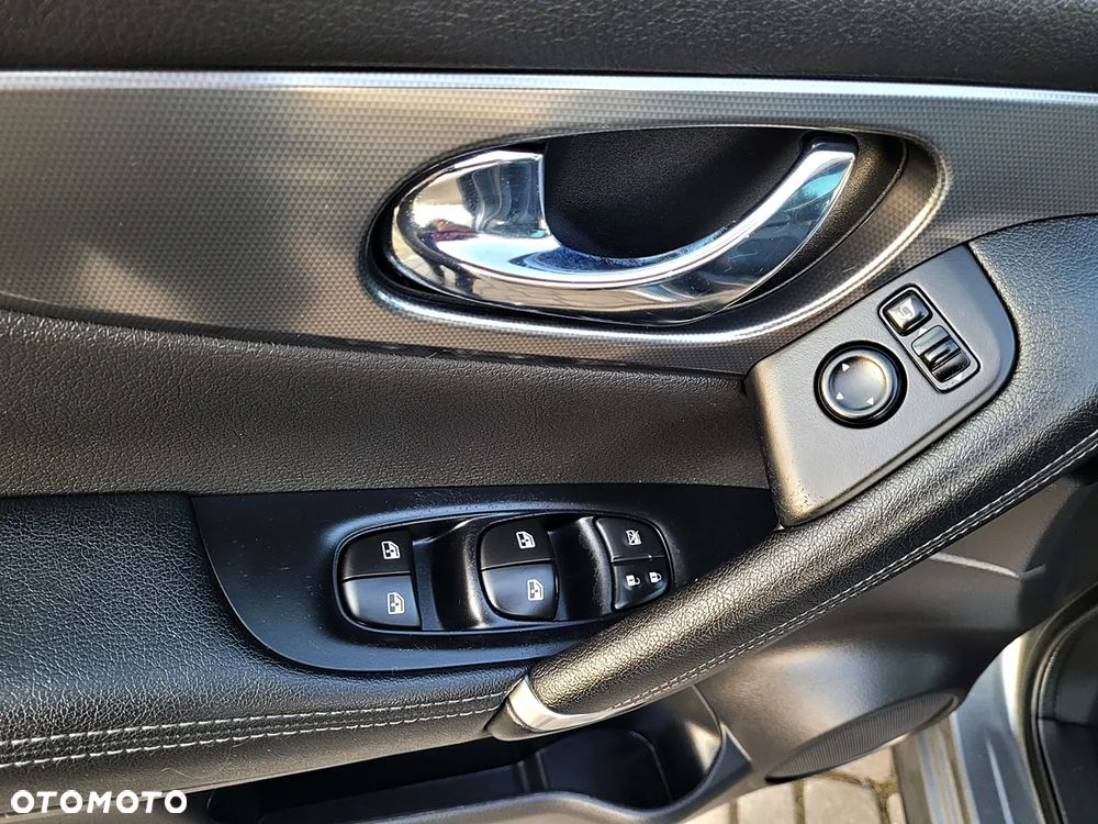 Nissan Qashqai 1.5 dCi DCT TEKNA - 19