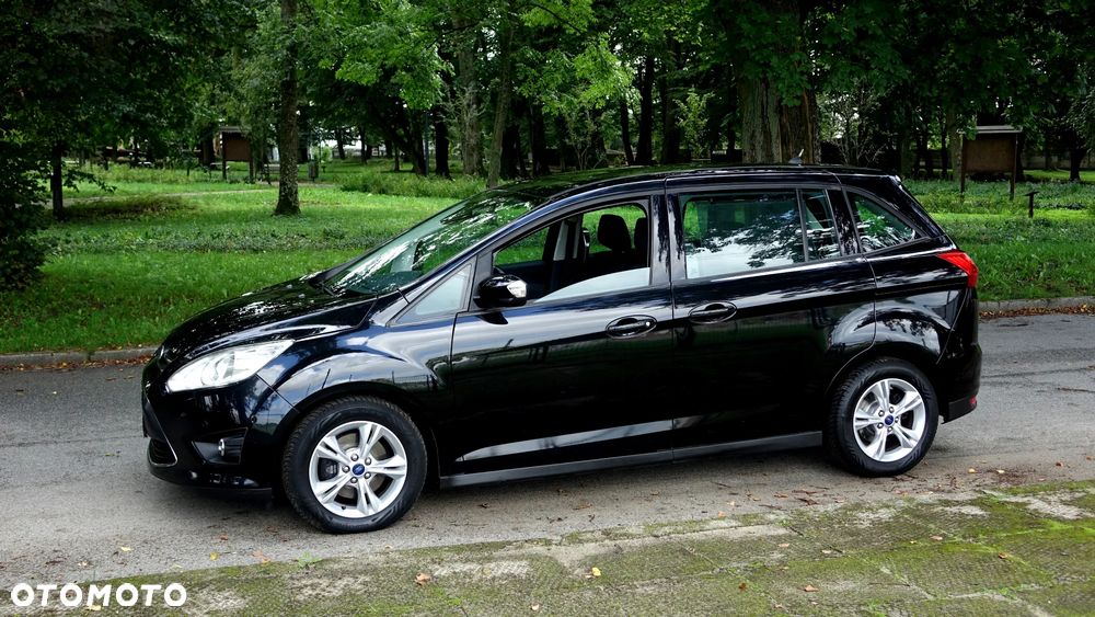 Ford Grand C-MAX - 26