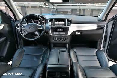 Mercedes-Benz ML 250 BlueTEC 4MATIC 7G-TRONIC - 7