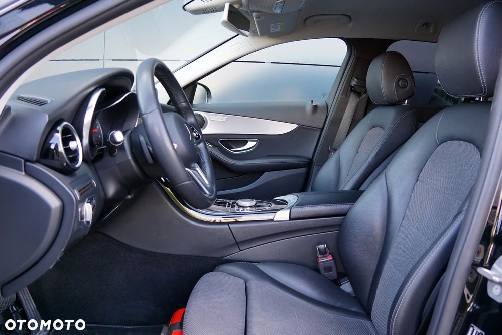Mercedes-Benz Klasa C 200 d 9G-TRONIC - 20
