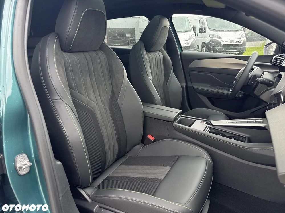 Peugeot 308 - 23