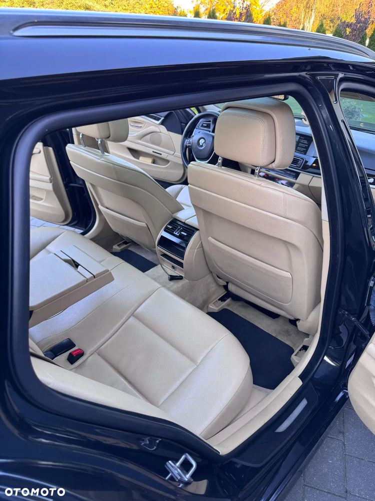 BMW Seria 5 520d Touring Sport-Aut - 10