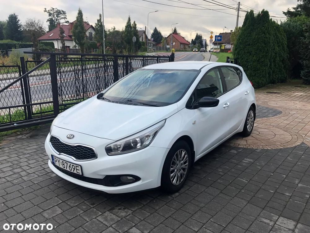 Kia Ceed - 1