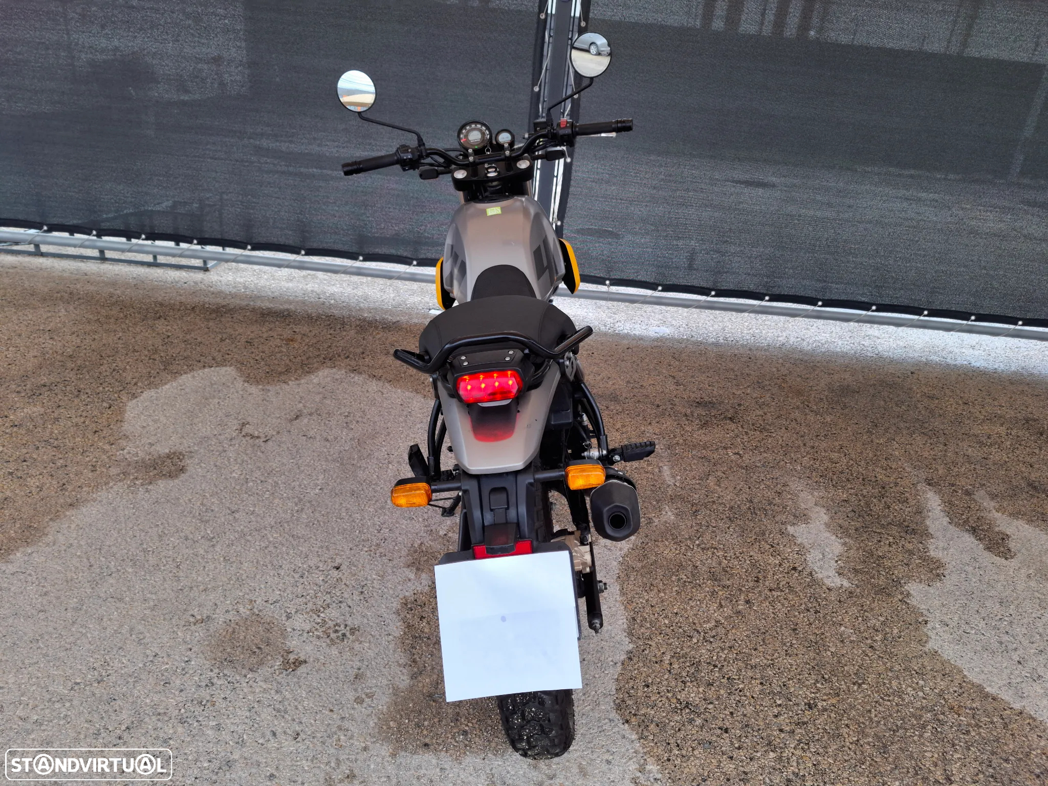 Royal Enfield Himalayan Scram 411 - 12