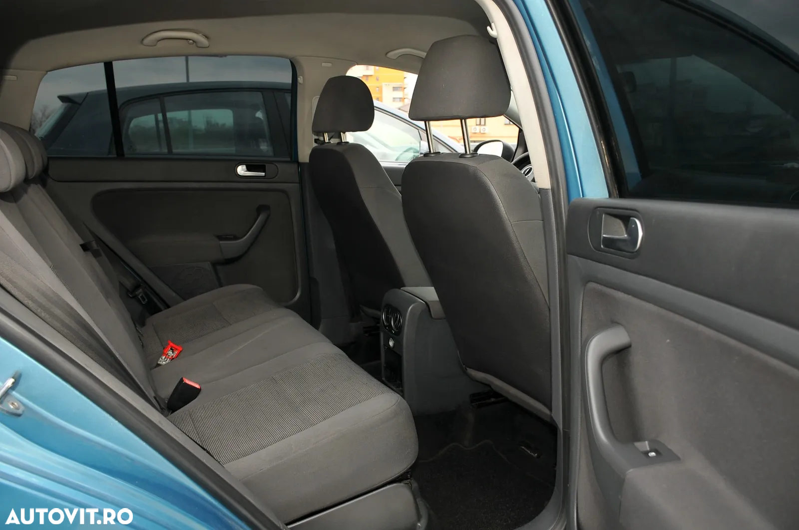 Volkswagen Golf Plus 1.6 FSI Comfortline - 10