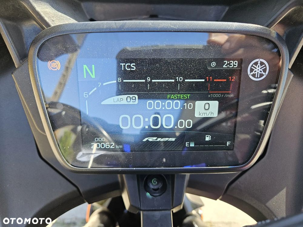 Yamaha YZF - 6