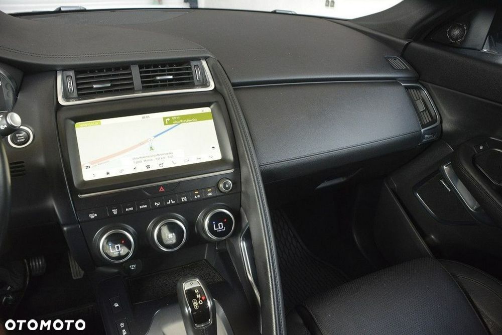 Jaguar E-Pace D180 AWD S - 26