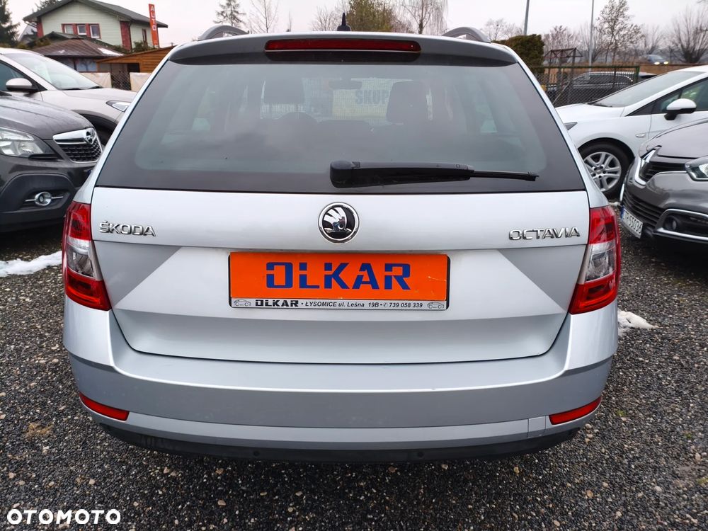 Skoda Octavia 1.6 TDI DSG Soleil - 10