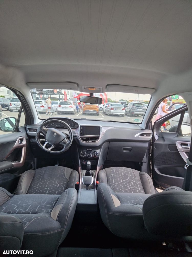 Peugeot 2008 - 4