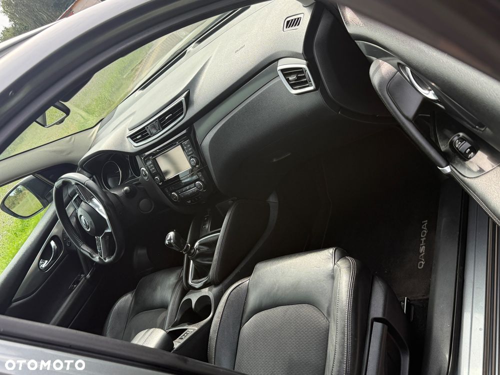 Nissan Qashqai 1.6 DCi Tekna - 25