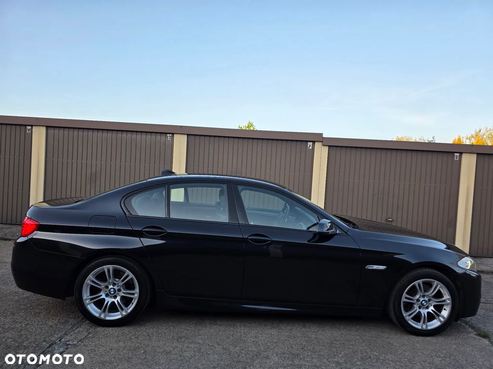 BMW Seria 5 523i Sport-Aut - 5