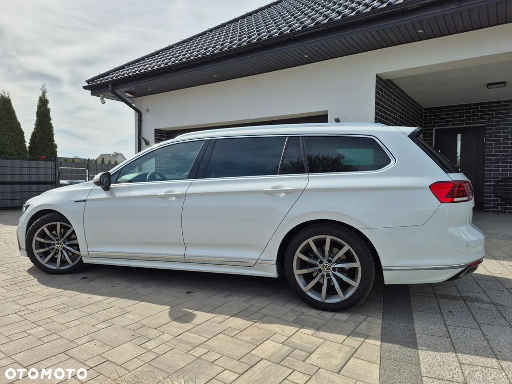 Volkswagen Passat - 26