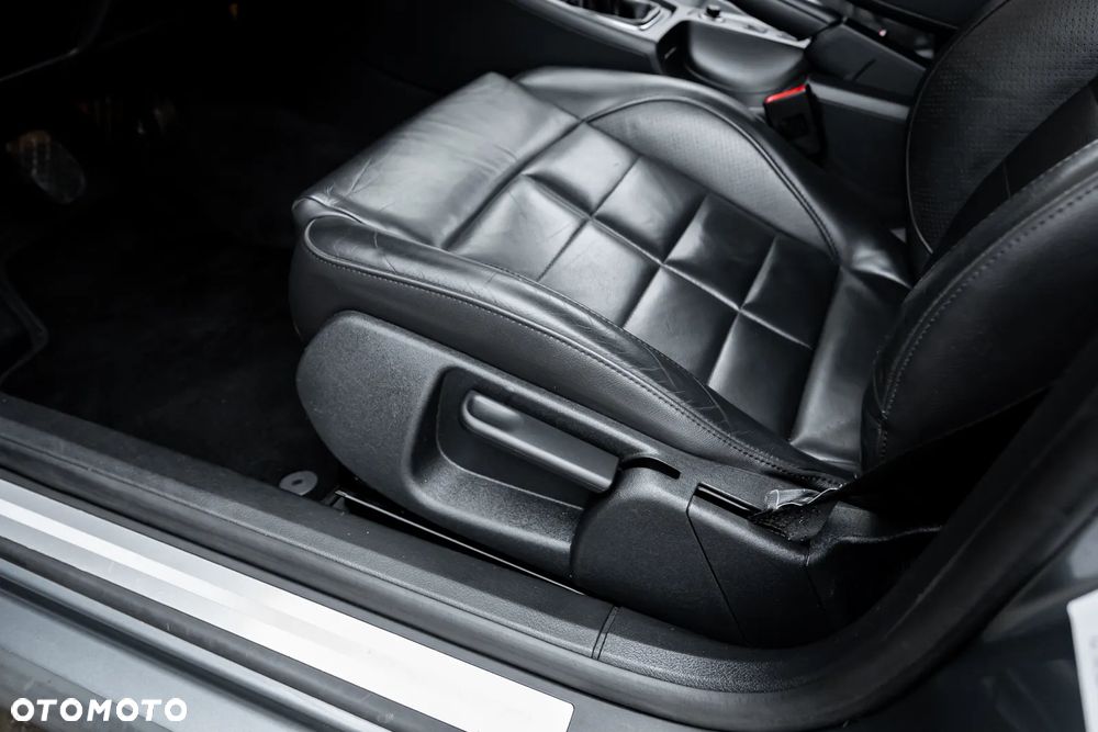 Seat Exeo 2.0T FSI Sport - 17