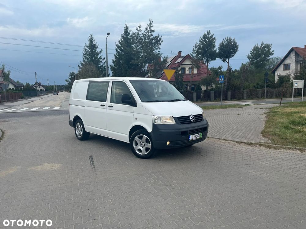 Volkswagen Transporter T5 - 2