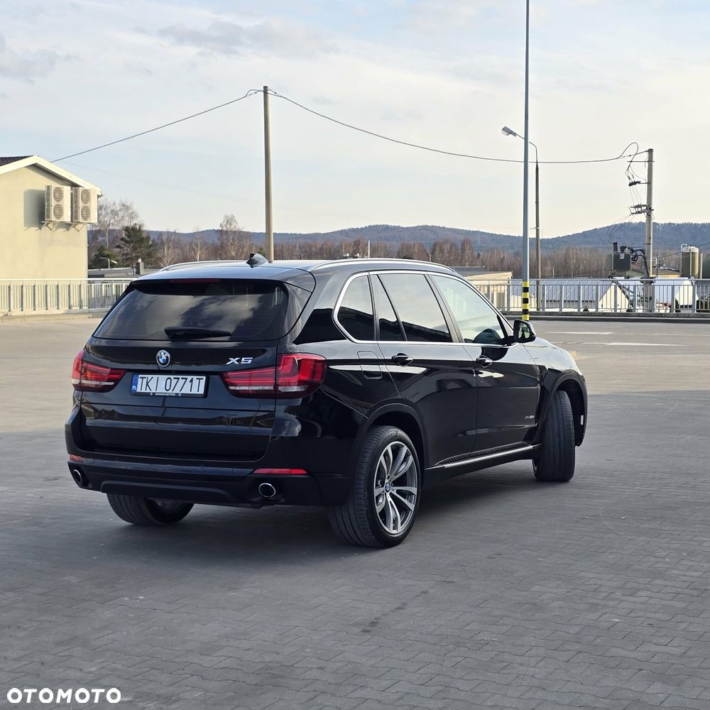 BMW Seria 5 525d Sport - 3