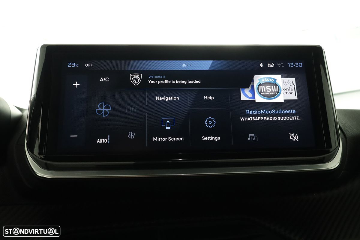 Peugeot 2008 1.2 PureTech Allure - 9