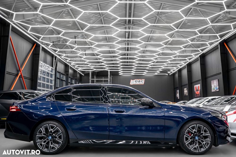 BMW Seria 5 530e xDrive AT PHEV - 30