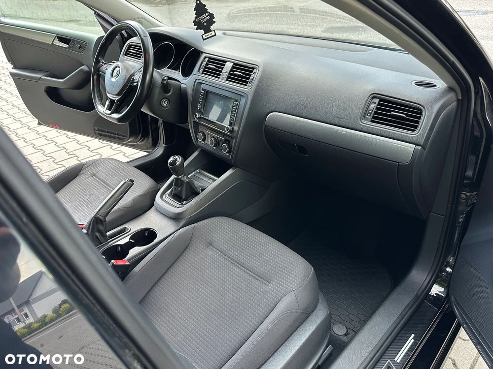 Volkswagen Jetta 2.0 TDI DPF BMT Comfortline - 19