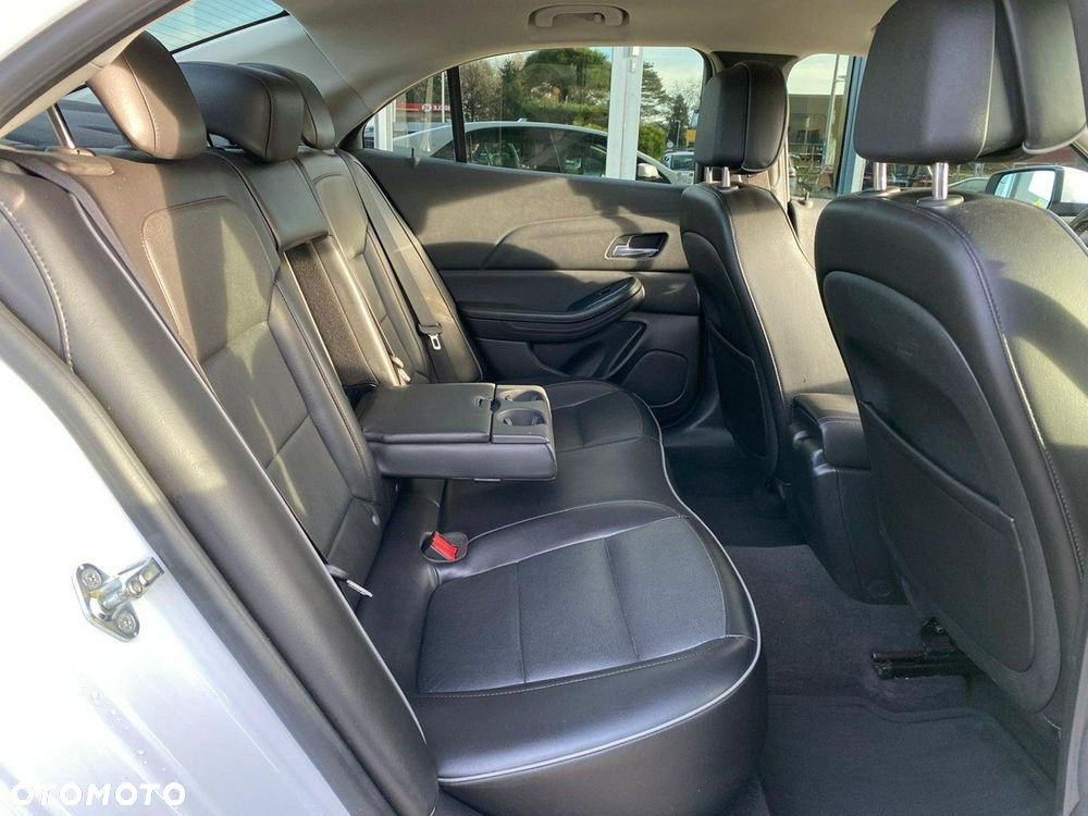 Chevrolet Malibu - 8