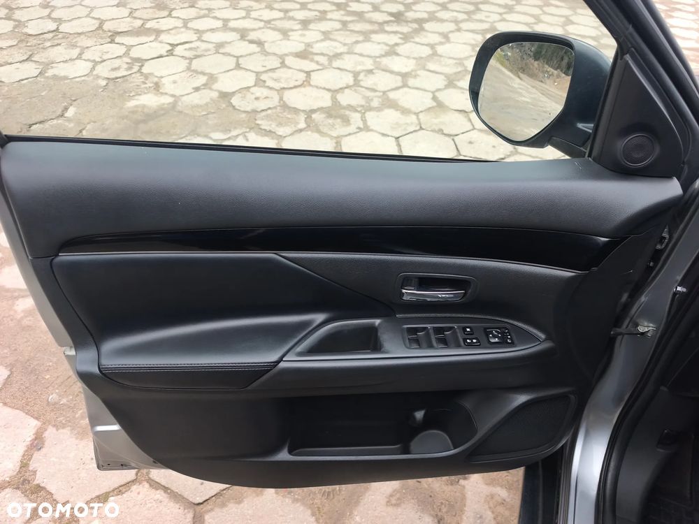 Mitsubishi Outlander 2.0 2WD Plus - 8