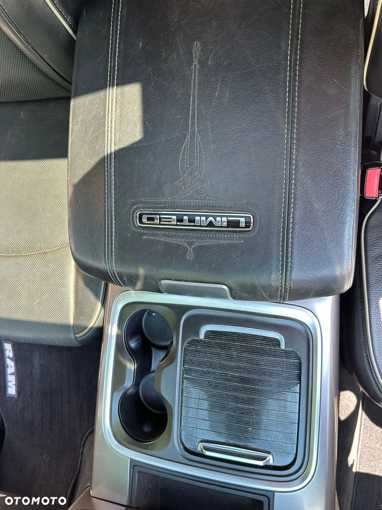 Dodge RAM 5.7 4x4 - 12