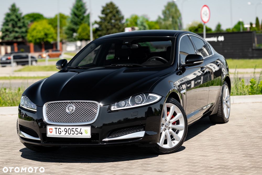 Jaguar XF 2.0 T Premium Luxury - 6