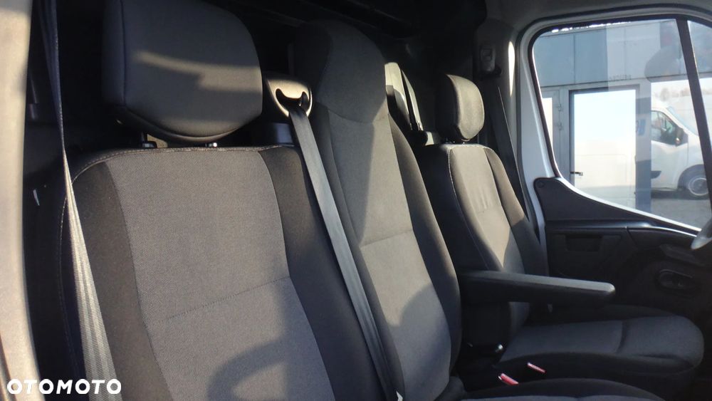 Renault Master - 10