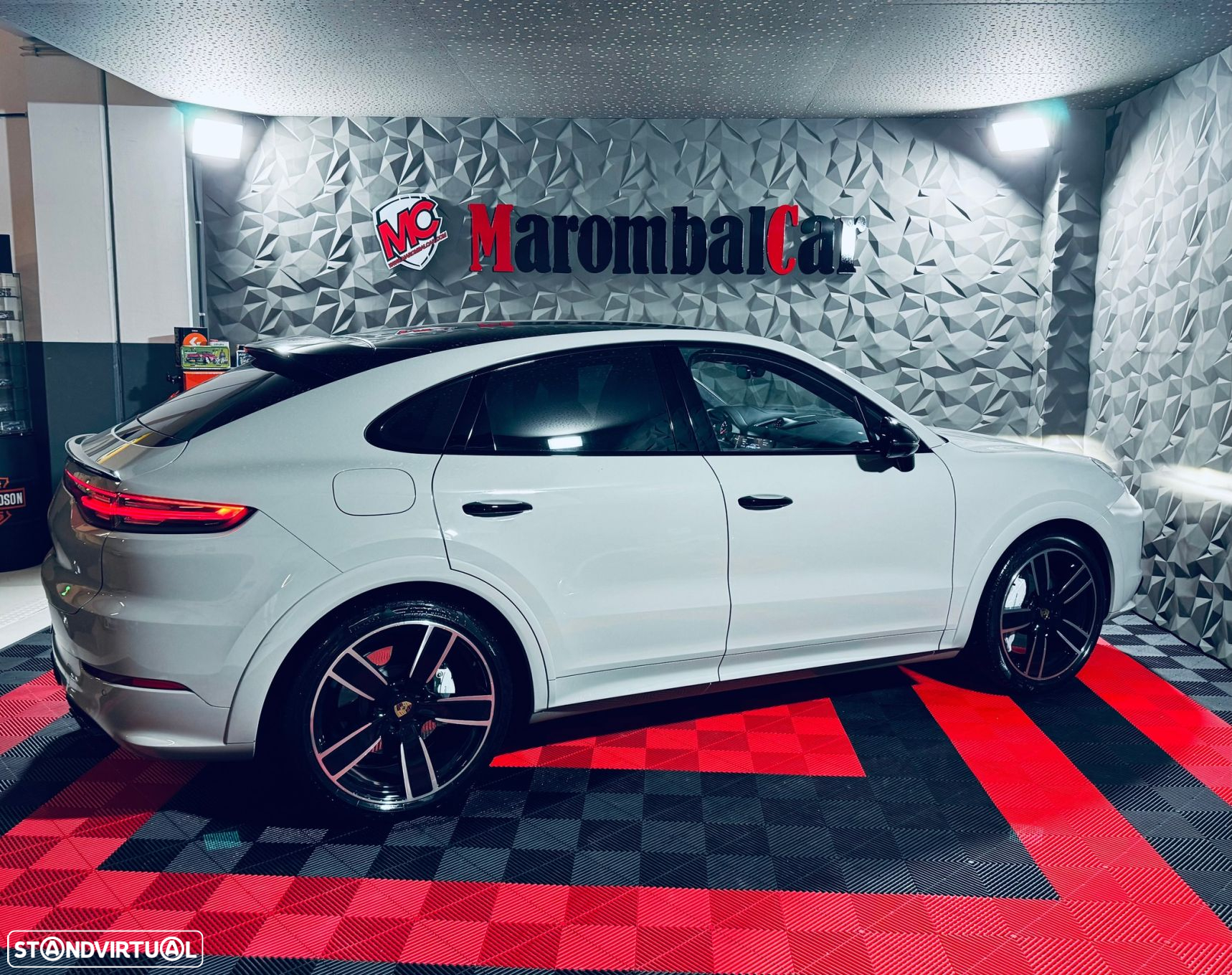 Porsche Cayenne Coupé Turbo - 15