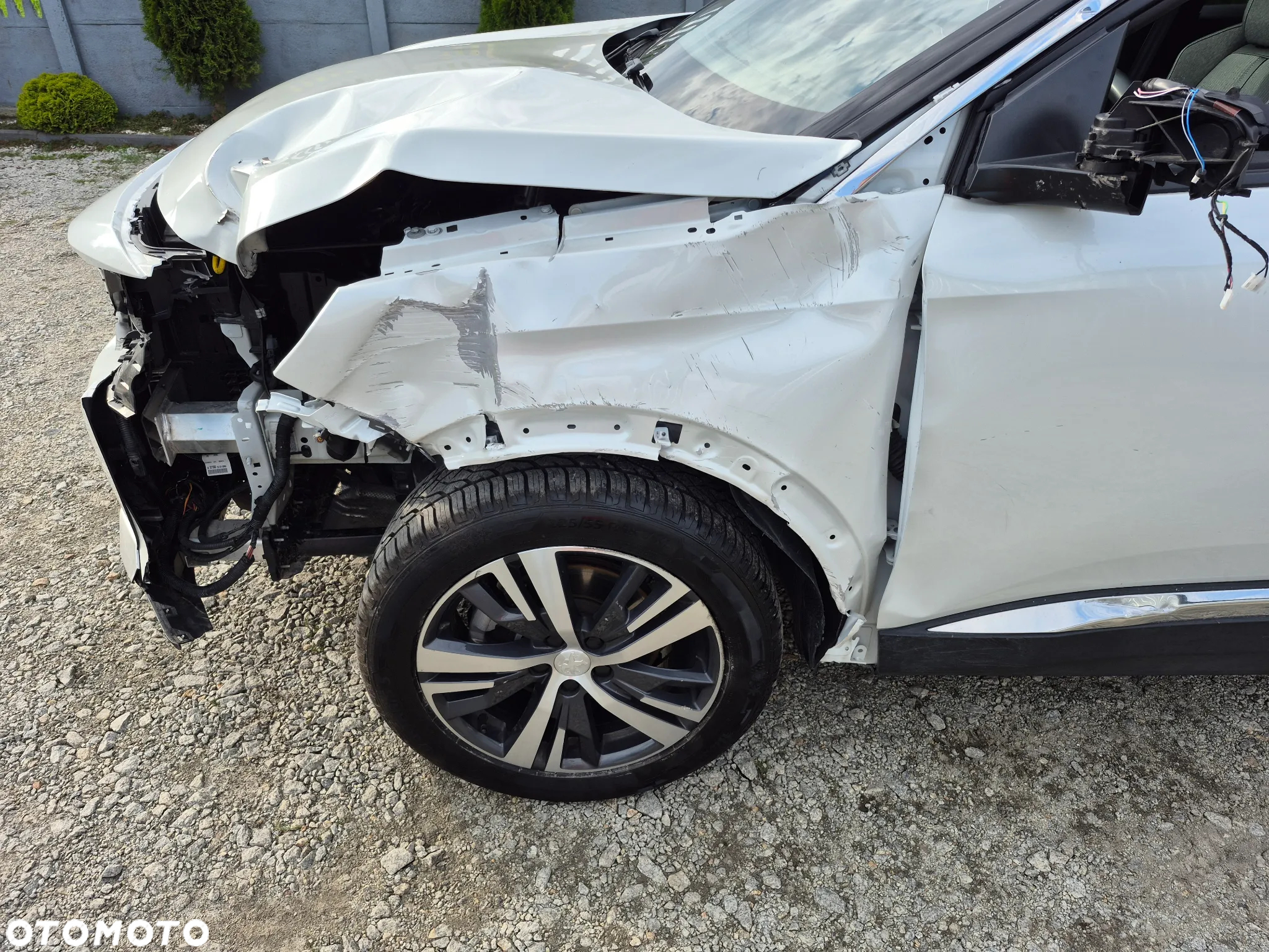 Peugeot 3008 1.5 BlueHDi Allure Pack S&S EAT8 - 19