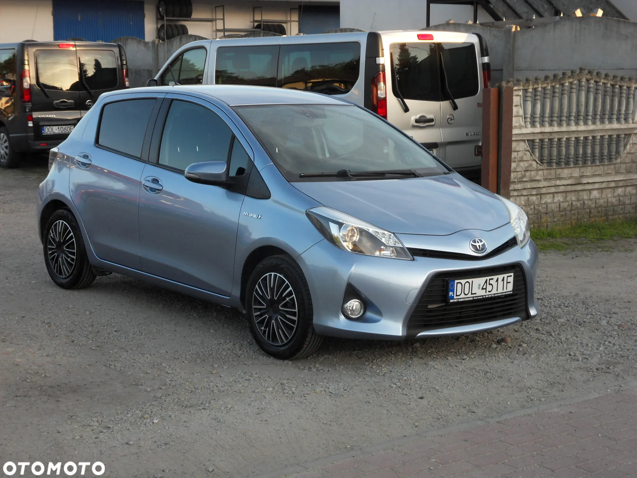 Toyota Yaris Hybrid 100 Premium - 8