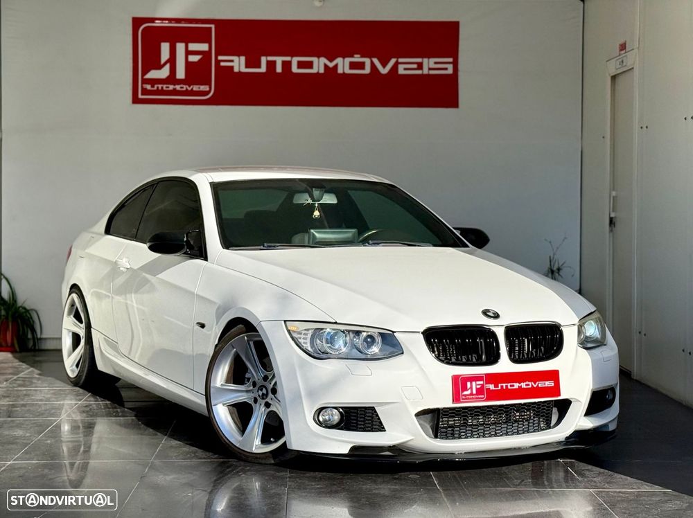 BMW 320 d Coupe Edição M - 1