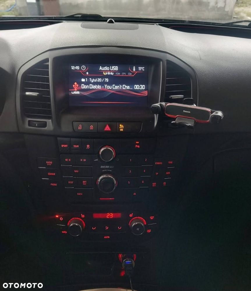 Opel Insignia 2.0 CDTI - 9