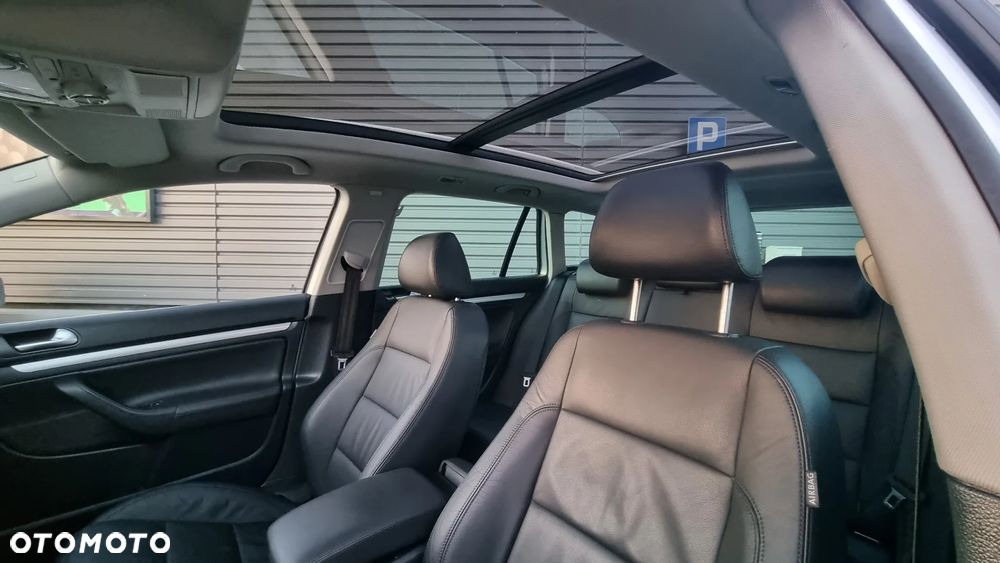 Volkswagen Golf Variant 2.0 TDI DPF DSG Highline - 13