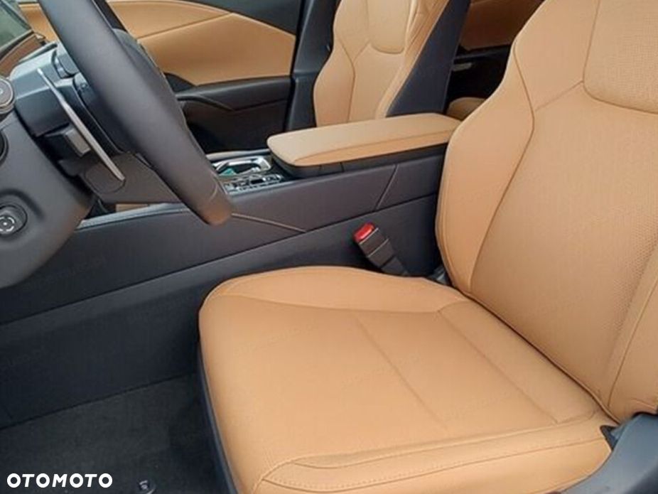 Lexus RX - 5
