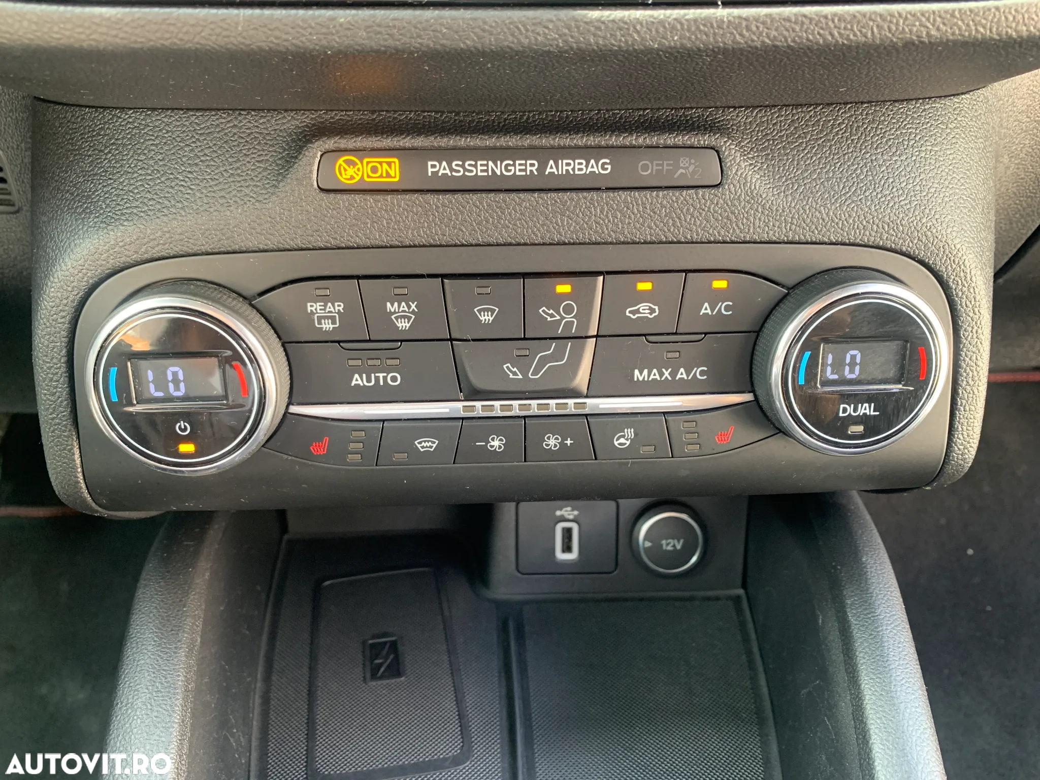 Ford Focus 1.0 EcoBoost ST-Line - 13
