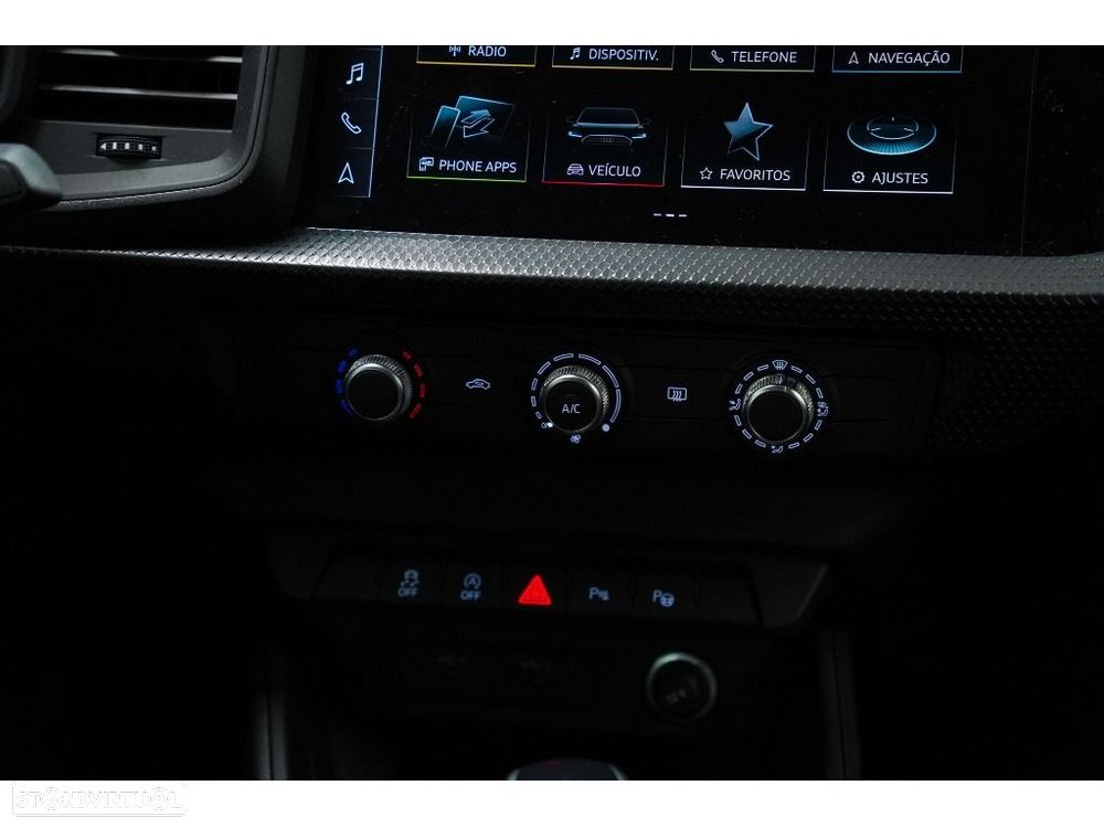 Audi A1 Sportback 30 TFSI Advanced S tronic - 22