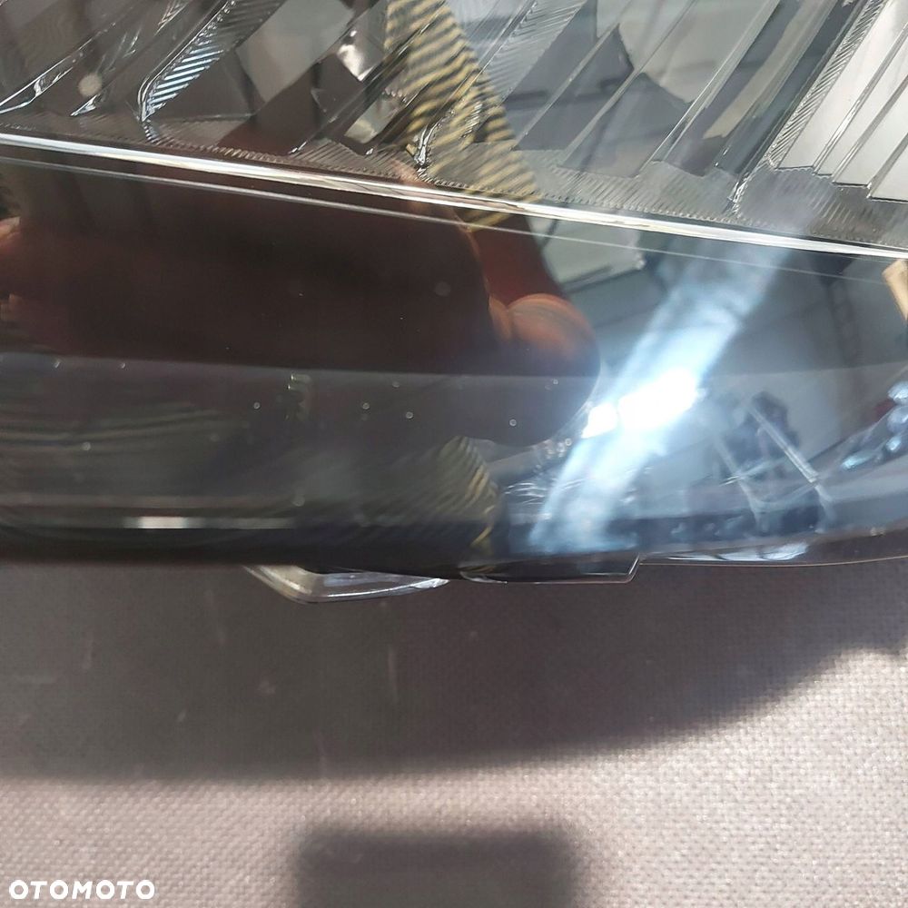 Audi Q4 E TRON Przód strona lewa 89A941033 - 2