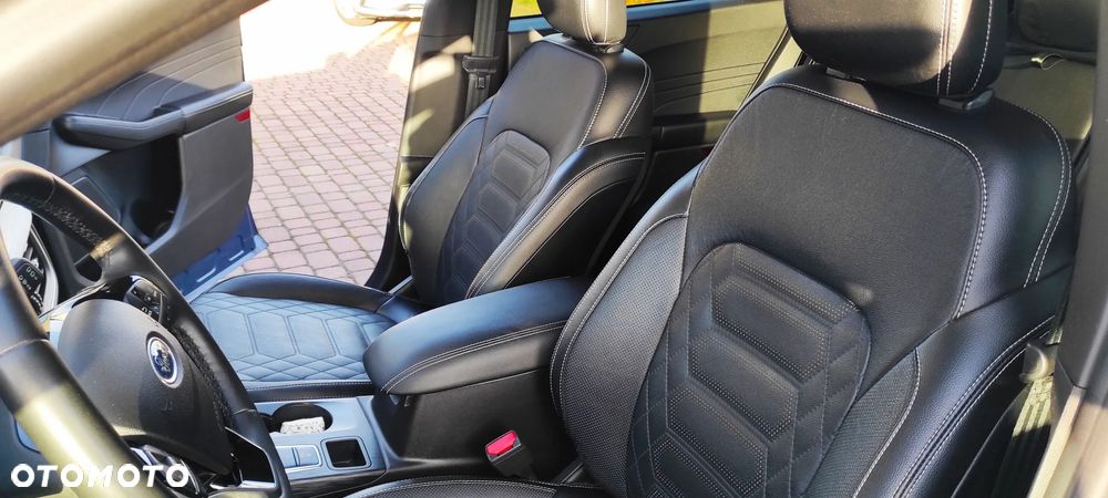 Ford Kuga - 16