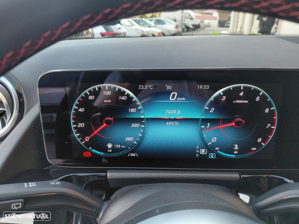 Mercedes-Benz GLA 200 AMG Line - 16